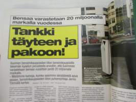 Alibi 2000 nr 10, sis. mm. artikkelit / kuvat / mainokset; Romanian massa vankilanjohtaja suomalaisessa linnassa, Tallinnan suomalainen Kari Huhtala minulta on