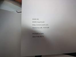 Audi A4 2000 -myyntiesite / sales brochure