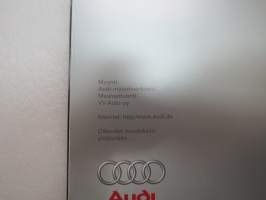 Audi-mallisto 1998 -myyntiesite / sales brochure