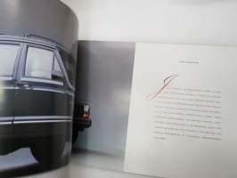 Chrysler Vision, Jeep Grand Cherokee, Voyager, Saratoga, Chrysler Le Baron Cabrio yleisesite -myyntiesite / sales brochure