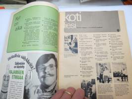 Kotiliesi 1970 nr 15, elokuu I numero, ilmestynyt 1.8.1970, sis. mm. seur. artikkelit / kuvat / mainokset; Kansikuva &quot;Kesäpäivä Ruoveden rannalla&quot;