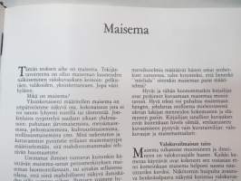 Kauneimmat maisemat -photo book