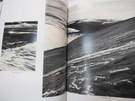 Kauneimmat maisemat -photo book