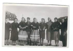 Karjalan neitoja Jatkosodan aikaan - valokuva