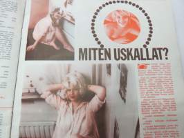 Jallu 1963 nr 2 sis. mm. seur. artikkelit / kuvat / mainokset; Kansikuva Lynn Shaw, Folies Bergere-revyyteattteri, Martine Carol tulee takaisin, Ihanaa elämää