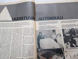 Tuulilasi 1972 nr 1, sis. mm. seur. artikkelit / kuvat / mainokset; Toyota Crown 2000 - paljon painavaa rautaa, Talviloma - hanget ja hiihtokeskukset, Uudistuva
