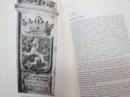 Finsk heraldik i nutiden -näyttelykirja -heraldry exhibition book with articles