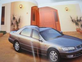 Toyota Camry 2000 -myyntiesite / sales brochure