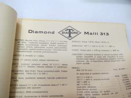 Diamond T 1936 alustamallit -myyntiesite / sales brochure