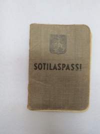 Sotilaspassi rakuuna O. Arokoivisto - 1952 -military passport