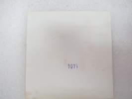 Ulkomaan sulhot -valokuva / photograph