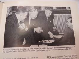Turun Toverit 50 vuotta urheilun hyväksi 1929-1979 -sport club´s history