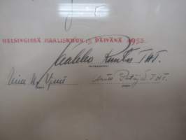 Työntutkijain Kiltaneuvoston kisällikirja (Pekka Tuominen), annettu ja allekirjoitettu 15.3.1953, yhtenä allekirjoittajana Unto Petäjä (kenttätykistön
