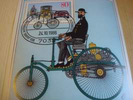 Auto 100-vuotta, 1886-1986, Souvenir Sheet postimerkkiarkki ensipäiväleimalla, tehty 20 500 kpl. Hieno esim. lahjaksi. Katso myös muut kohteeni mm. noin 1 500