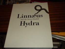 Linnaeus and the seven-headed Hyra : Vanhaa kirja kuvutusta mukana a Carl von Linné :n töitä