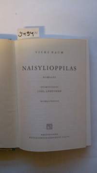 Naisylioppilas