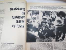 Kotiliesi 1968 nr 10, Lokakuu II -numero,  ilmestynyt 19.10.1968, sis. mm. seur. artikkelit / kuvat / mainokset; Kansikuva &quot;Muistakaamme rajaseudun lapsia&quot;, Rikkalo