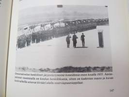 Suomalainen upseerikoulutus 200 vuotta 1779-1979 -finnish military officer´s eduacation 200 years