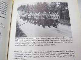 Suomalainen upseerikoulutus 200 vuotta 1779-1979 -finnish military officer´s eduacation 200 years