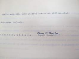 Turun ja Porin lääninhallituksen Opintokerhot 1958-1967 -kokousten pöytäkirjat sekä valokuva &amp; luettelo jäsenistä vuodelta 1960