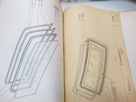 Fiat 132 Catalogo parti di ricambio carrozzeria / Catalogue de pièces détachées carrosserie / Ersatzteilkatalog Karosserie / Bodywork spare parts catalog /