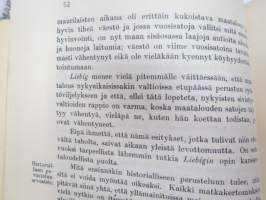 Kansantalouspolitiikka  I -  J. Conrad, Laura ja Leo Harmajan suomentama ja maamme oloja esittävillä lisäyksillä täydentämä -national economics