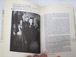 Venäjän kirjailijat ja yhteiskunta 1825-1904 -russian authors and society