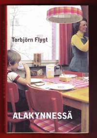 Alakynnessä, 2003. 1.p.Johan Kraft kasvaa malmöläisessä lähiössä, 70-luvun Che-julisteiden ja 80-luvun pikkutakkien välisessä maastossa.