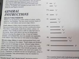 Bow making made easy - Master the art of bow tying with these step-by-step instructions... -koristerusettien ja solmukkeiden teko, englanninkielinen havainnollinen
