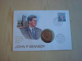 1989 John F. Kennedy, JFK, numismatiikka-ensipäiväkuori, vuoden 1972 Half Dollar -kolikolla, FDC, numeroitu, hieno esim. lahjaksi. Katso myös muut kohteeni,