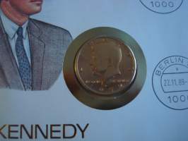 1989 John F. Kennedy, JFK, numismatiikka-ensipäiväkuori, vuoden 1972 Half Dollar -kolikolla, FDC, numeroitu, hieno esim. lahjaksi. Katso myös muut kohteeni,