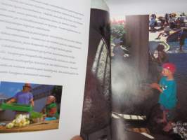 Raisio kuvateos 1997 -picture book of Raisio town