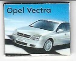Opel Vectra  - pinssi rintamerkki
