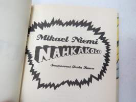 Nahkakolo -novel
