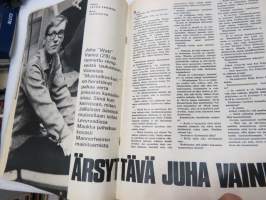 Hymy lehti 1967 nr 10 lokakuu, sis. mm. seur. artikkelit / kuvat / mainokset; Kansikuva Liana Kaarina (kuvannut J. Poutanen), Harri Piitulainen - Kolmen vuoden
