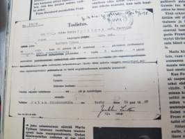 Hymy lehti 1967 nr 10 lokakuu, sis. mm. seur. artikkelit / kuvat / mainokset; Kansikuva Liana Kaarina (kuvannut J. Poutanen), Harri Piitulainen - Kolmen vuoden