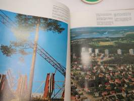 Kouvola - Ripeän kasvun kaupunki - En stad i snabb tillväxt - Stadt des schnellen aufschwungs - Boom Town - Город бурного роста 1971 -kuvateos / picture book