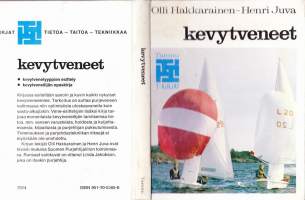Kevytveneet, 1981.Kaarlo Olavi (Olli) Hakkarainen (10. lokakuuta 1941 Tampere – 21. kesäkuuta 1998 Helsinki) oli suomalainen kirjailija ja