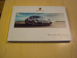 Upea 2016 Porsche 911 Turbo autoesite tai oikeastaan tämä on kirja, kovakantinen ja 118 sivua, englanninkielinen. Hieno esim. lahjaksi. Katso myös muut kohteeni.