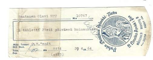 Pyhän Henrikin  Apteekki  Turku - resepti signatuuri  1964