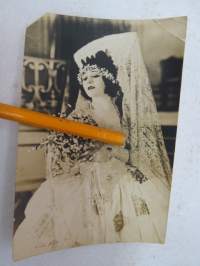 Pola Negri -valokuva / photograph -elokuvan mainoskortti