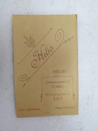 Leila-Helio, Atelier Helio, Turku -visiittikorttivalokuva / visit card photograph