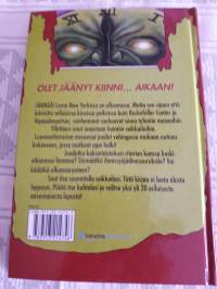 Vainola/ Päivi Alasalmi  P.1996, Toinen  painos. Jygent  kartano pitää  hiuksia  pystyyn  nostattavia  salaisuuksia