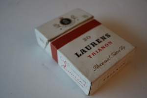 Laurens Trianon , tyhjä tupakka-aski,  tuotepakkaus