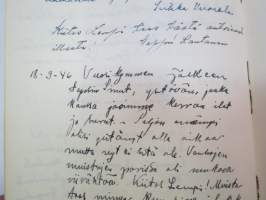 Vieraskirja alkaen 24.11.1938 - päättyen 7.6.1959, mahdollisesti diakonissan Lempi Ranki?, paljon tervehdyksiä ja nimikirjoituksia -guest book