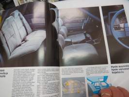 Mazda 929 1982 -myyntiesite / brochure