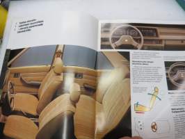Mazda 323 Saloon 1982 -myyntiesite / brochure