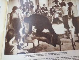 Suomen Kuvalehti 1956 nr 30, ilmestynyt 28.7.1956, sis. mm. seur. artikkelit / kuvat / mainokset; Kansikuva Marjatta Weöres - Heinäkuuta, Rämettyneisyyttä -