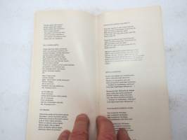 Wärtsilä - Liikkujan lauluja -company song book