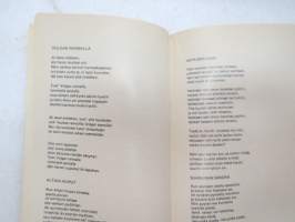 Wärtsilä - Liikkujan lauluja -company song book